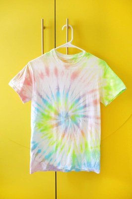 DIY Tie-Dye DIY Tie-Dye