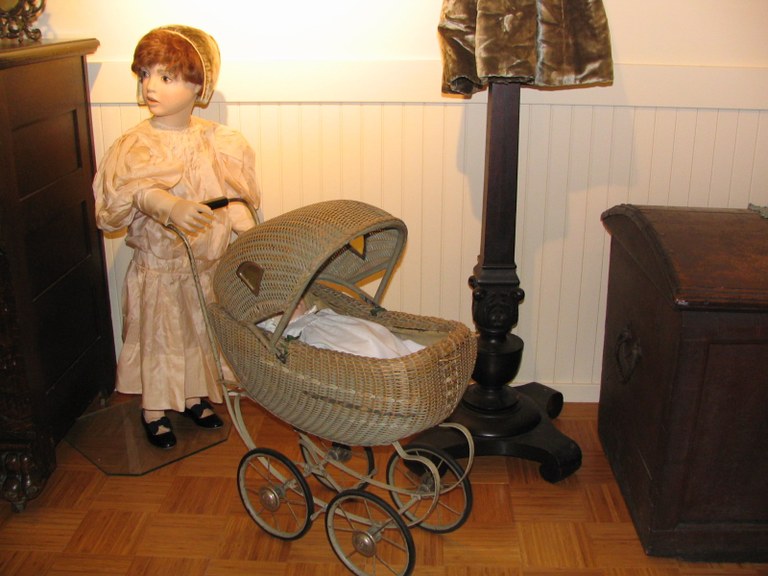 Heritage_Room_Little_Girl___Buggy.jpg